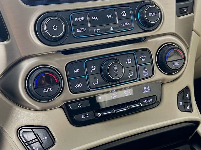 Used 2017 White Frost Tricoat GMC Denali image 20