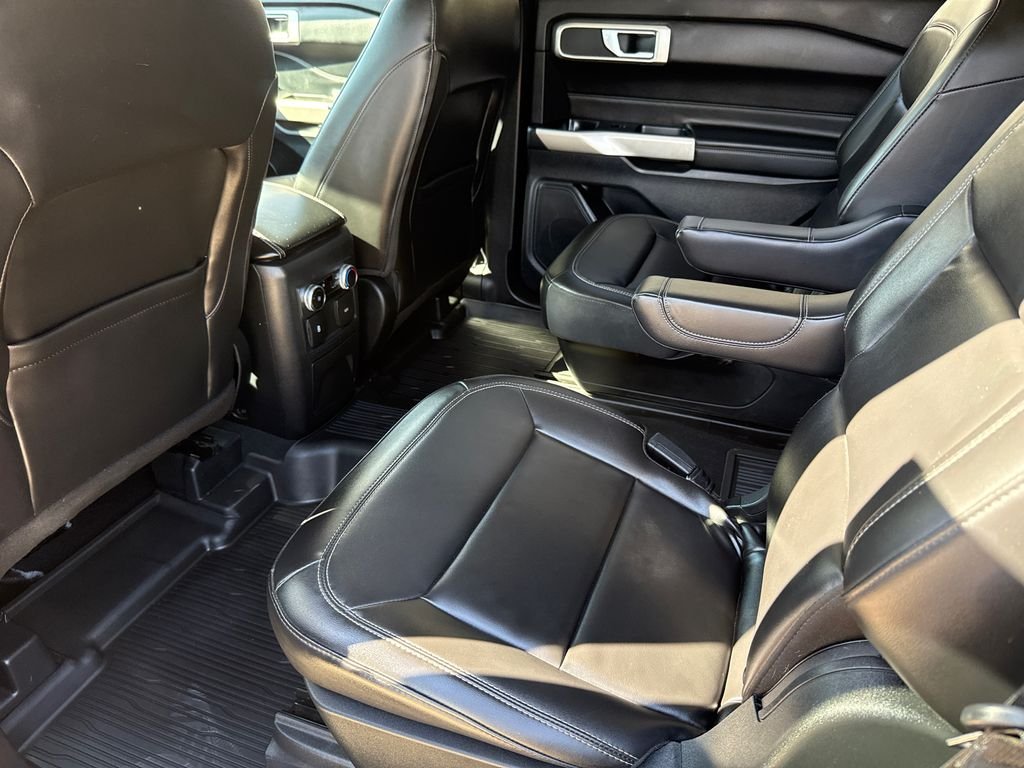 Used 2023 Black Ford XLT image 15