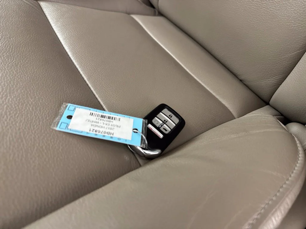 Used 2017 White Honda EX-L image 52