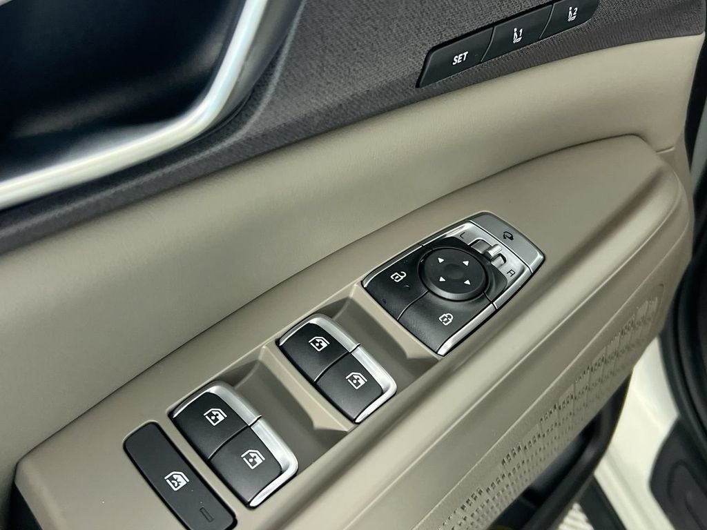 Certified Used 2026 White Kia EX image 14