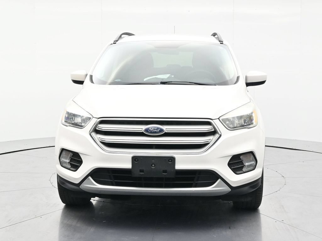 Used 2018 Ford Escape SE with VIN 1FMCU9GD3JUC00875 for sale in Minerva, OH