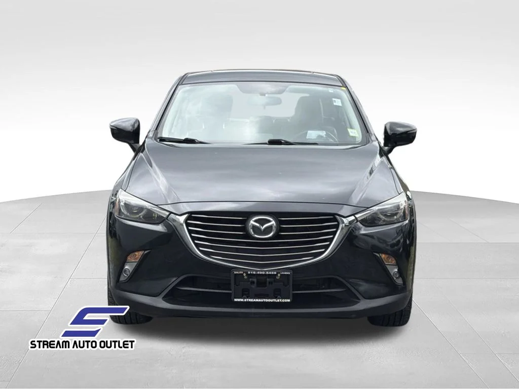 Used 2017 Black Mazda Grand Touring image 2