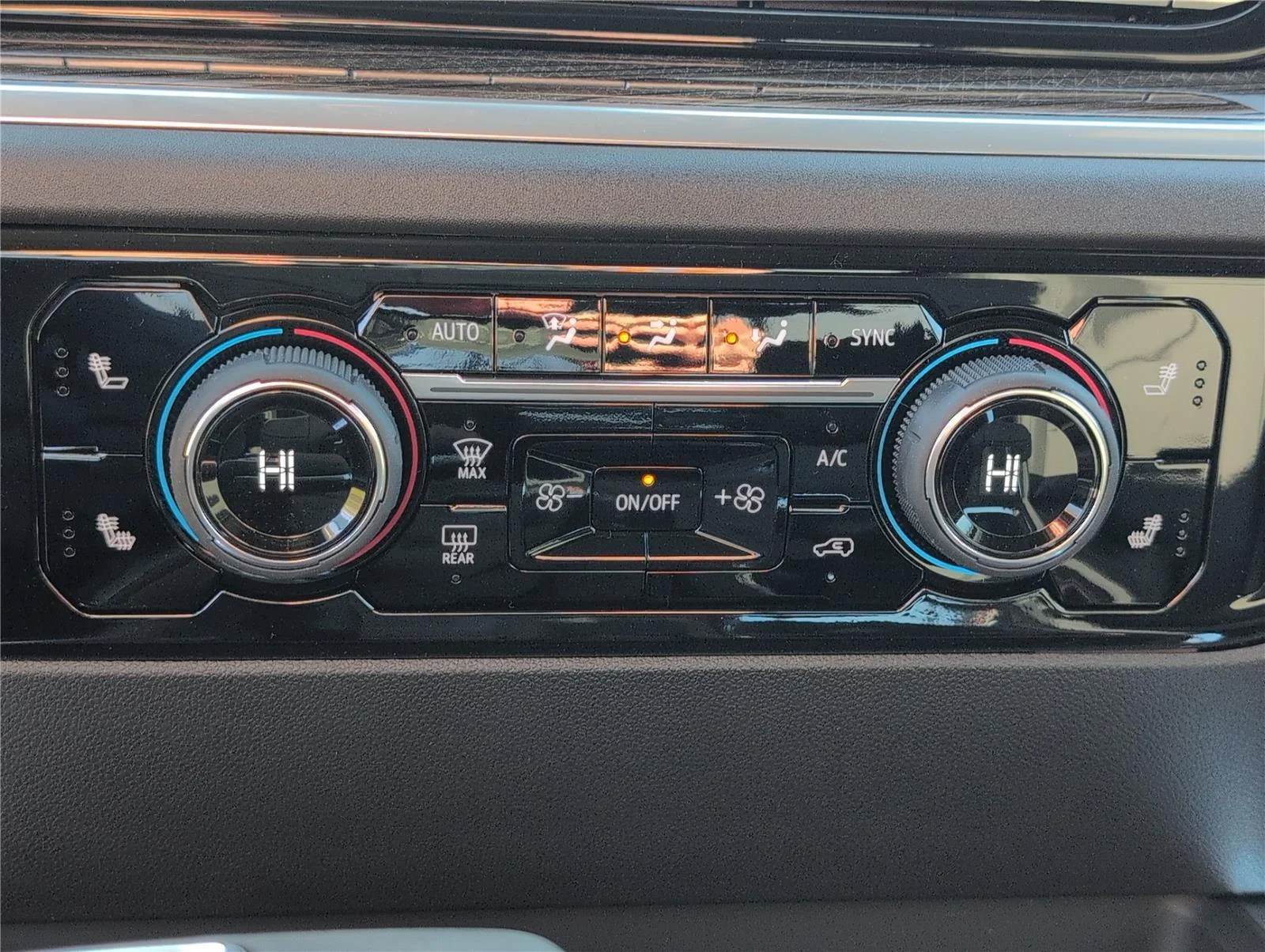 2026 Chevrolet Silverado 1500 RST - Photo 24