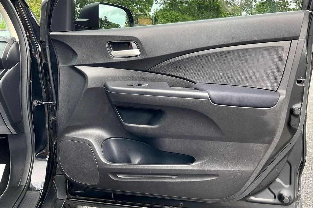 Used 2016  Honda LX image 20