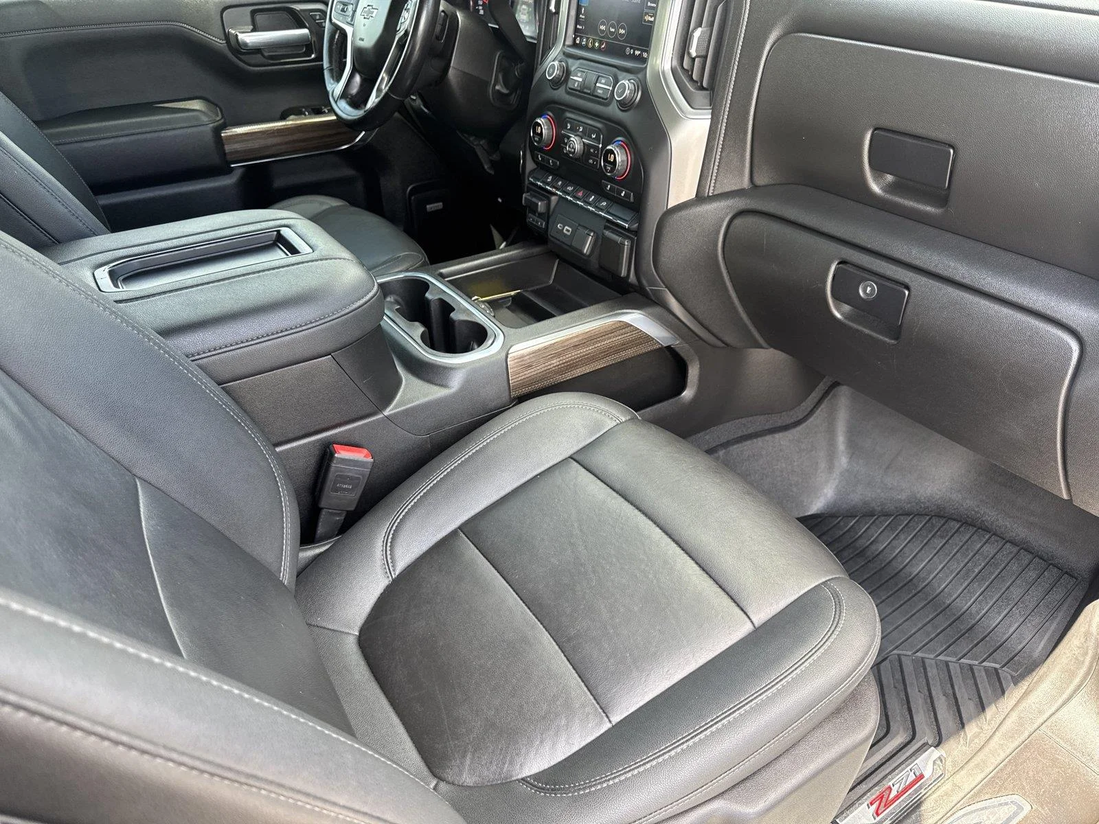 Used 2021 SHADOW GRAY METALLIC Chevrolet RST image 35