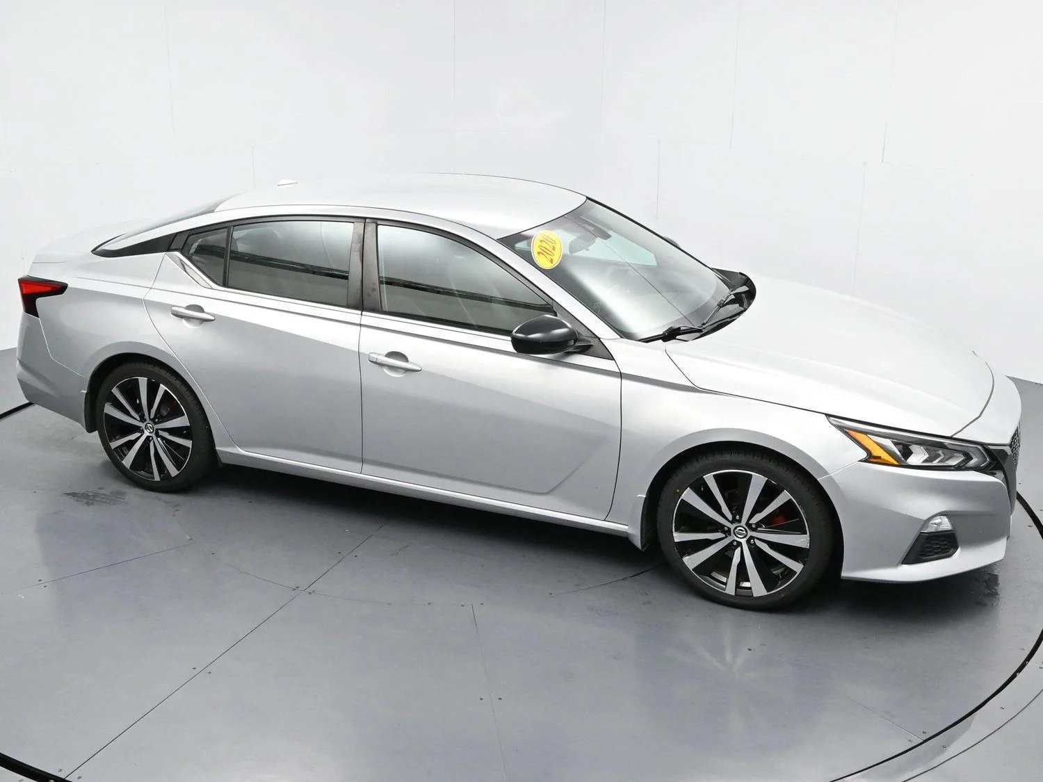 Used 2020 Brilliant Silver Metallic Nissan 2.5 SR image 33