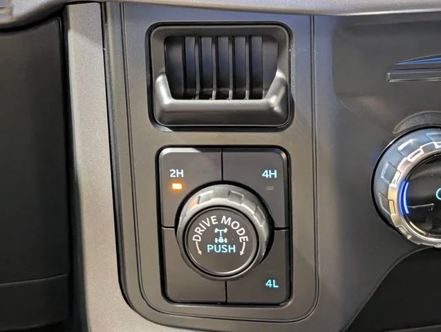 New 2026 Avalanche Ford XLT image 39