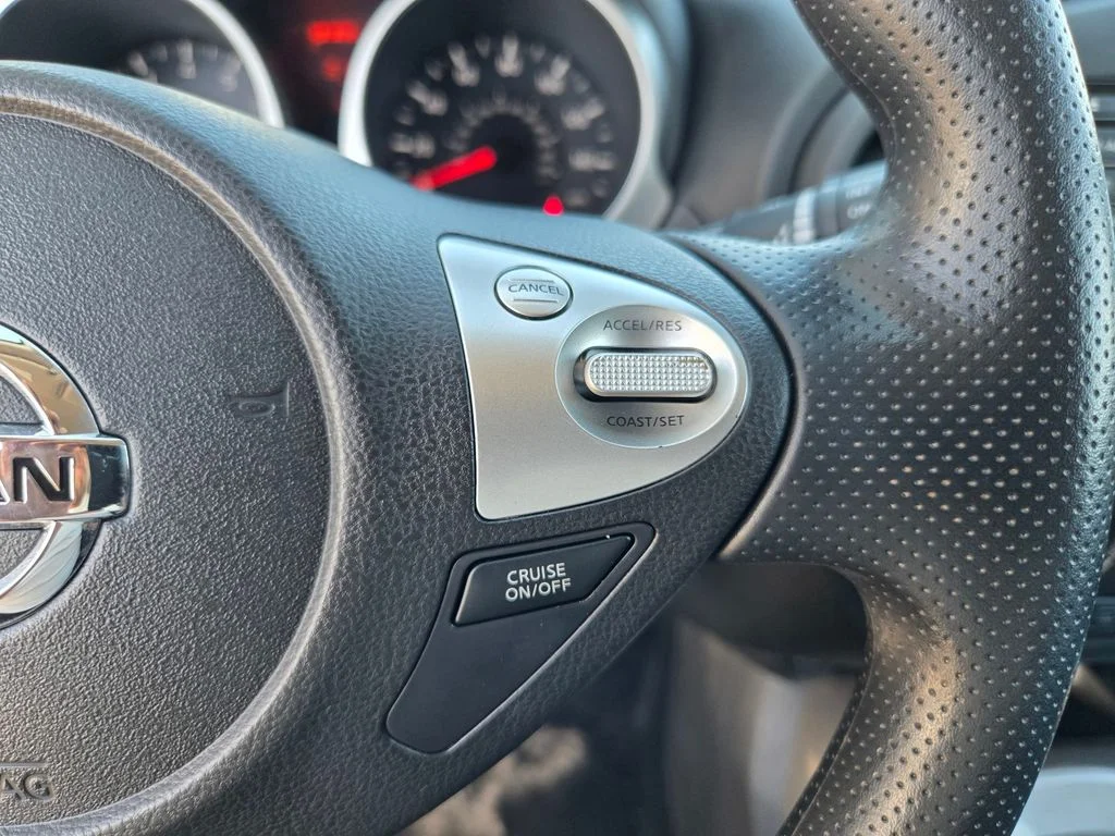 Used 2016 Silver Nissan S image 23