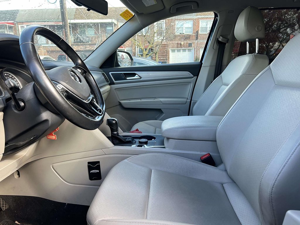 2018 Volkswagen Atlas SE - Photo 12