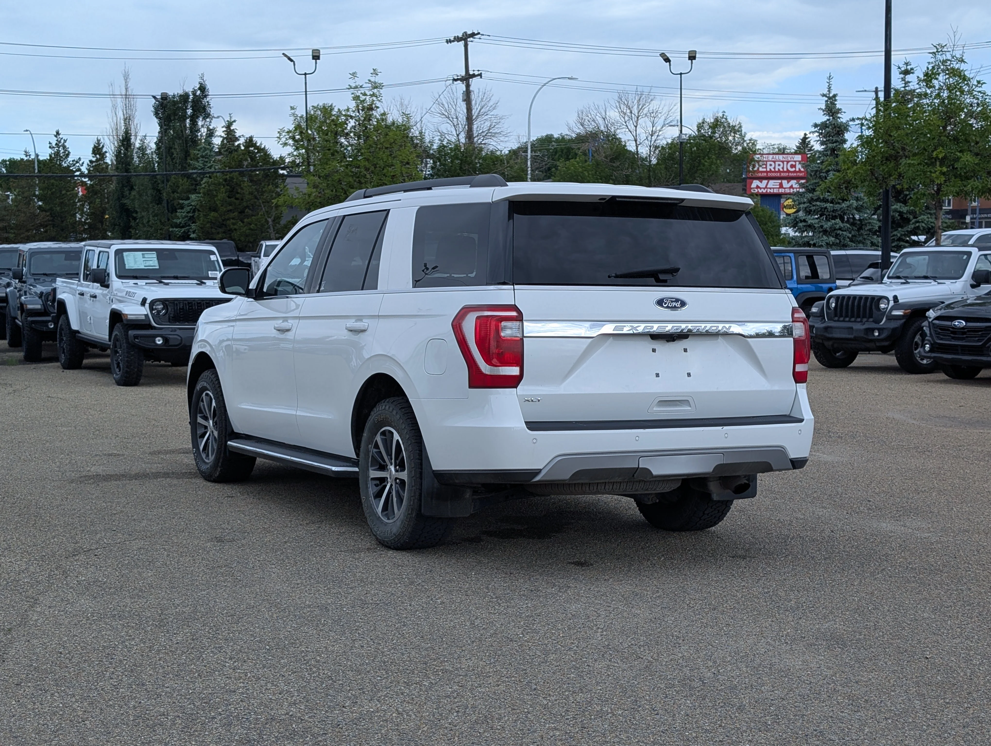 Used 2021 Agate Black Ford XLT image 4