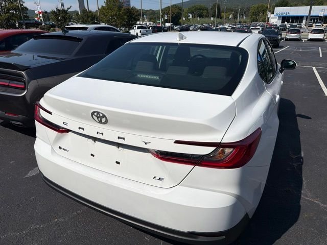 Used 2025 Ice Toyota LE image 13