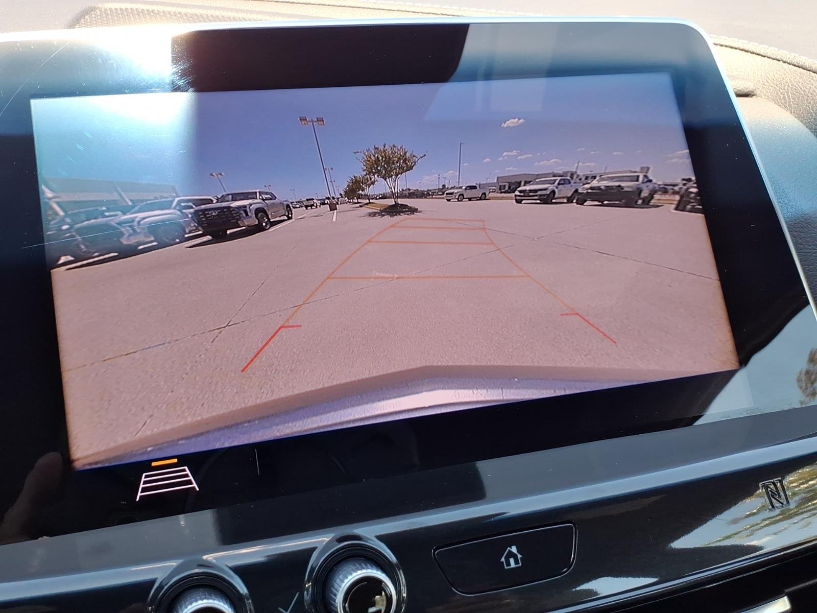 Used 2020 GRAY Cadillac Luxury image 27