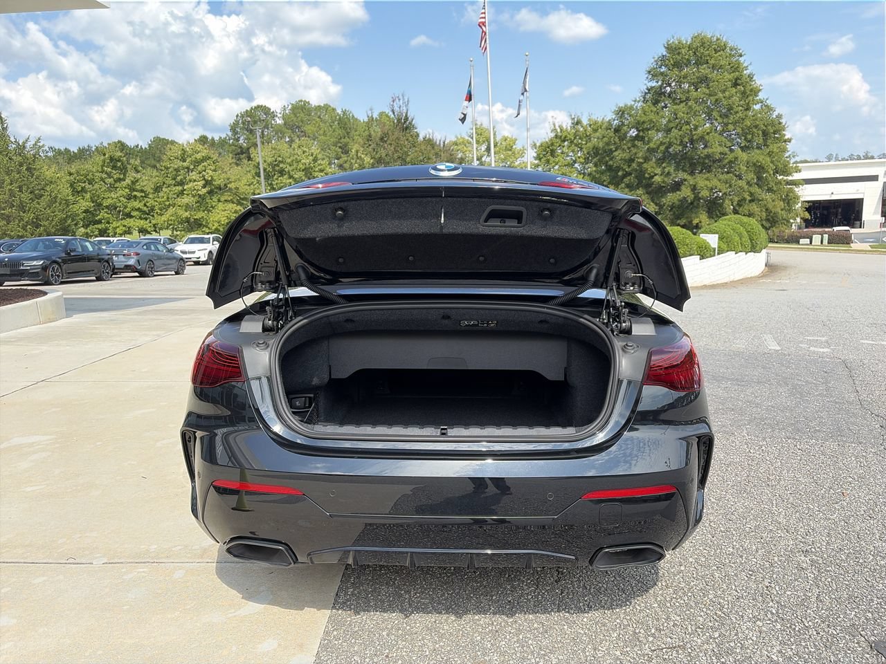 Used 2027 Black Sapphire Metallic BMW M440i image 31