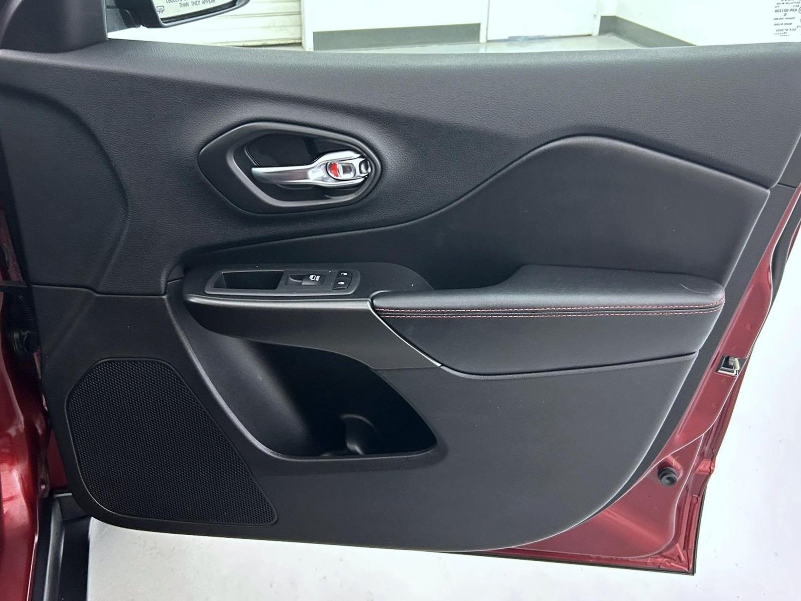 Used 2020 Red Jeep Trailhawk image 16