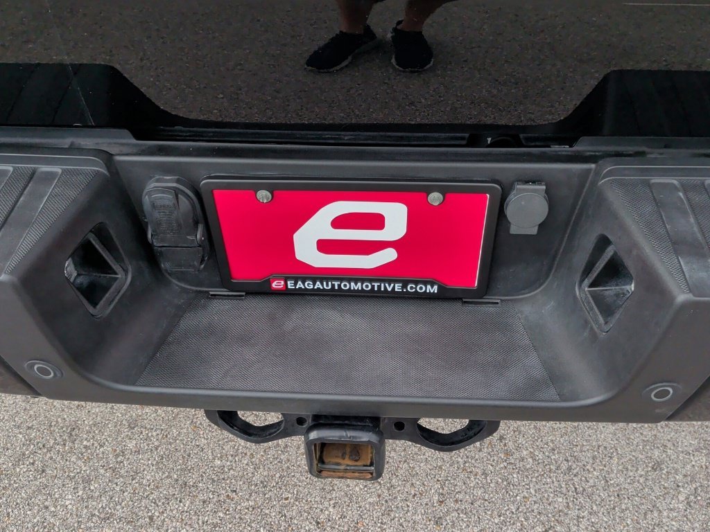 Used 2025 Agate Black Metallic Ford Lariat image 45