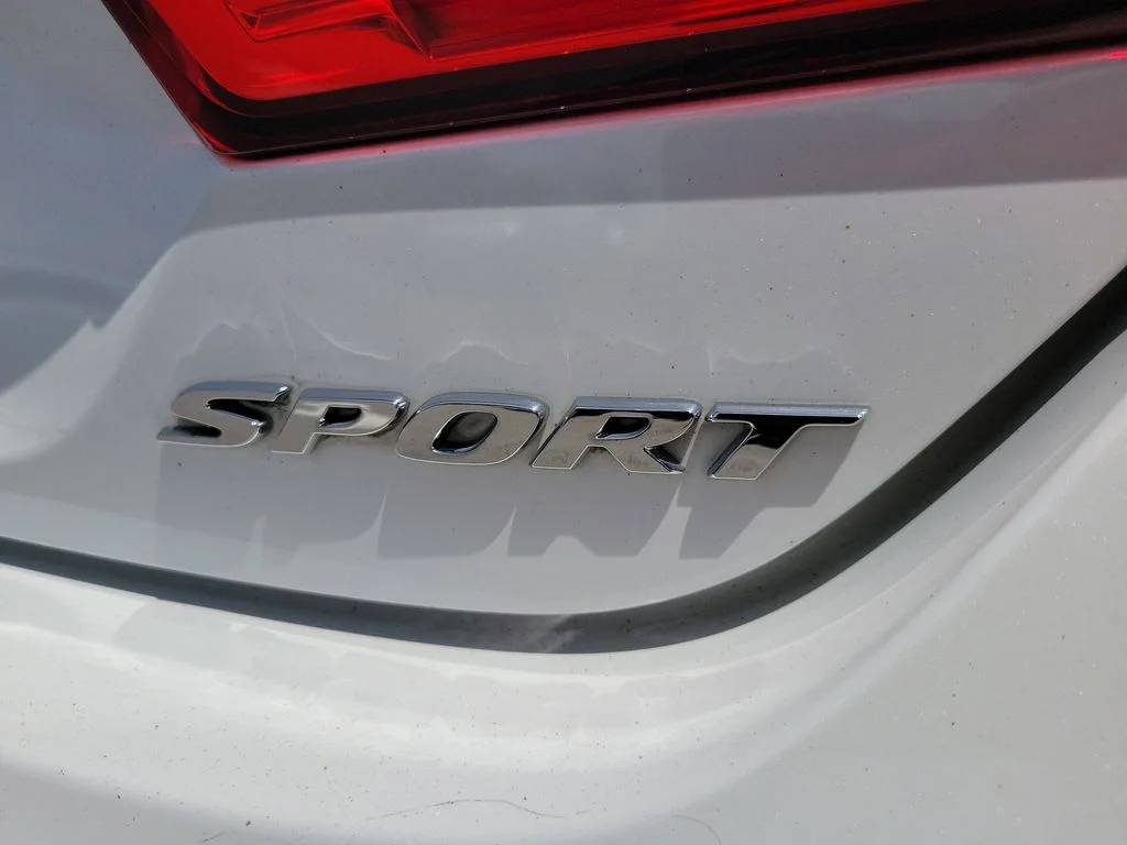 Used 2019 Platinum White Pearl Honda Sport image 7