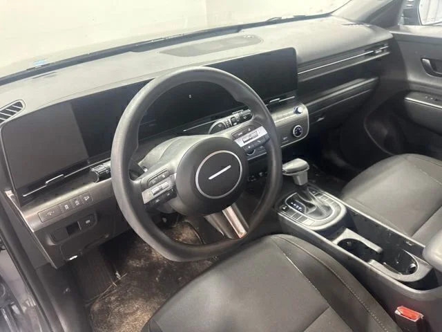 Used 2025 Gray Hyundai SE image 13