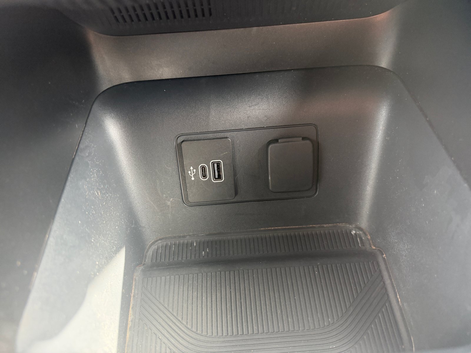 Used 2026 Gray Metallic Ford ST-Line image 14