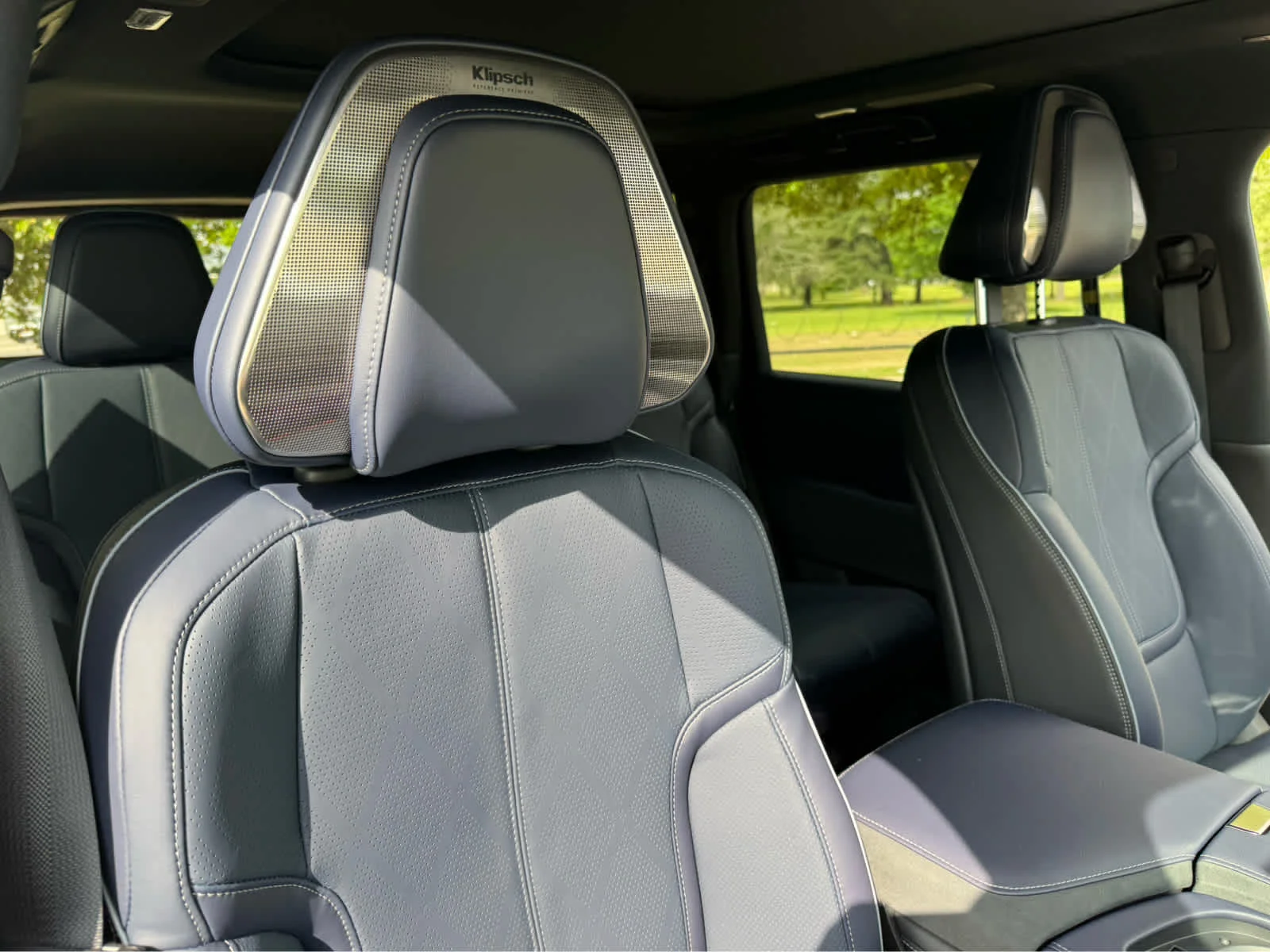 New 2026 RADIANT WHITE INFINITI Sport 4WD image 9