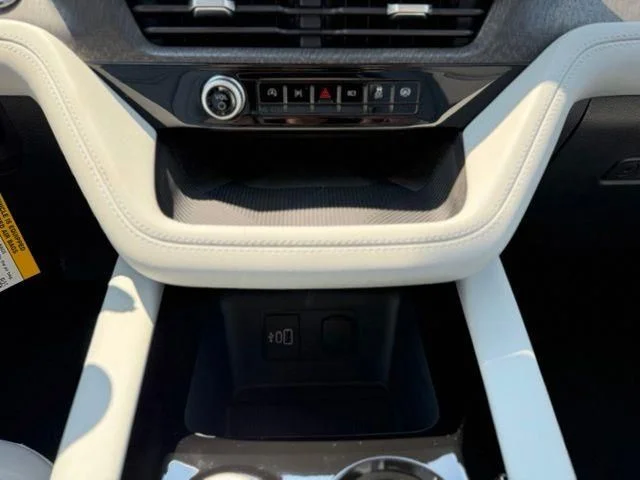 New 2026 Agate Black Metallic Ford Platinum™ image 26
