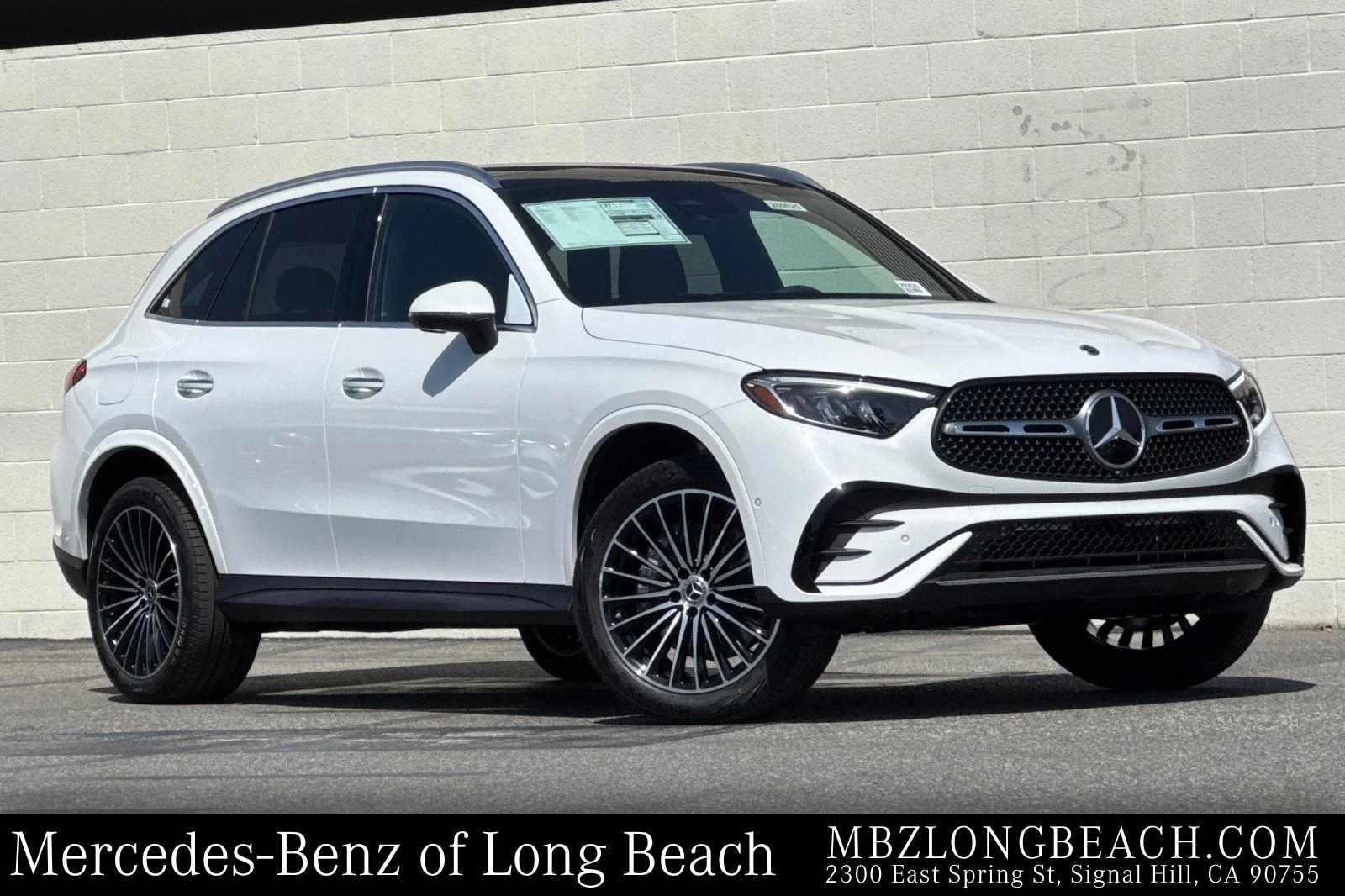 2026 Mercedes-Benz GLC GLC 300's photo