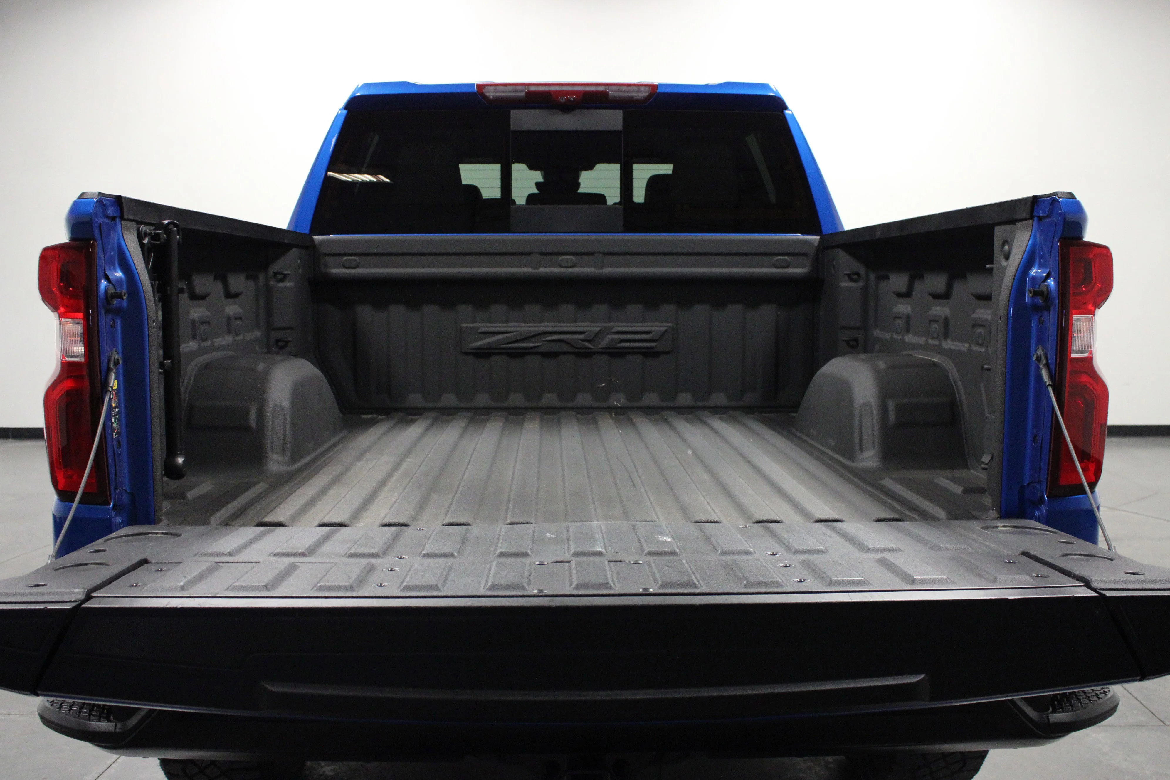 Used 2023 Glacier Blue Metallic Chevrolet ZR2 image 14