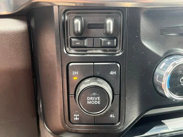 Used 2025 Gray Ford King Ranch image 35