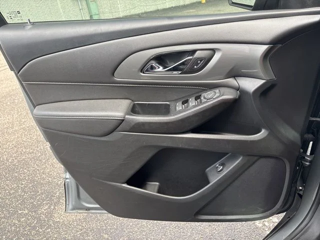 Used 2023 Gray Chevrolet LT Leather image 25