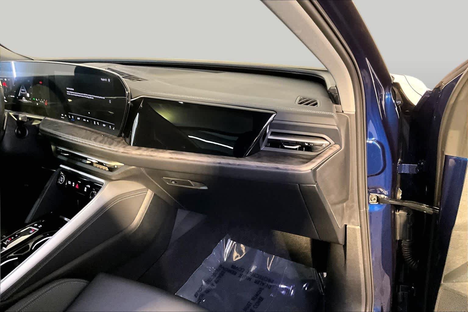 Used 2025 Navarra Blue Metallic Audi Premium Plus image 18