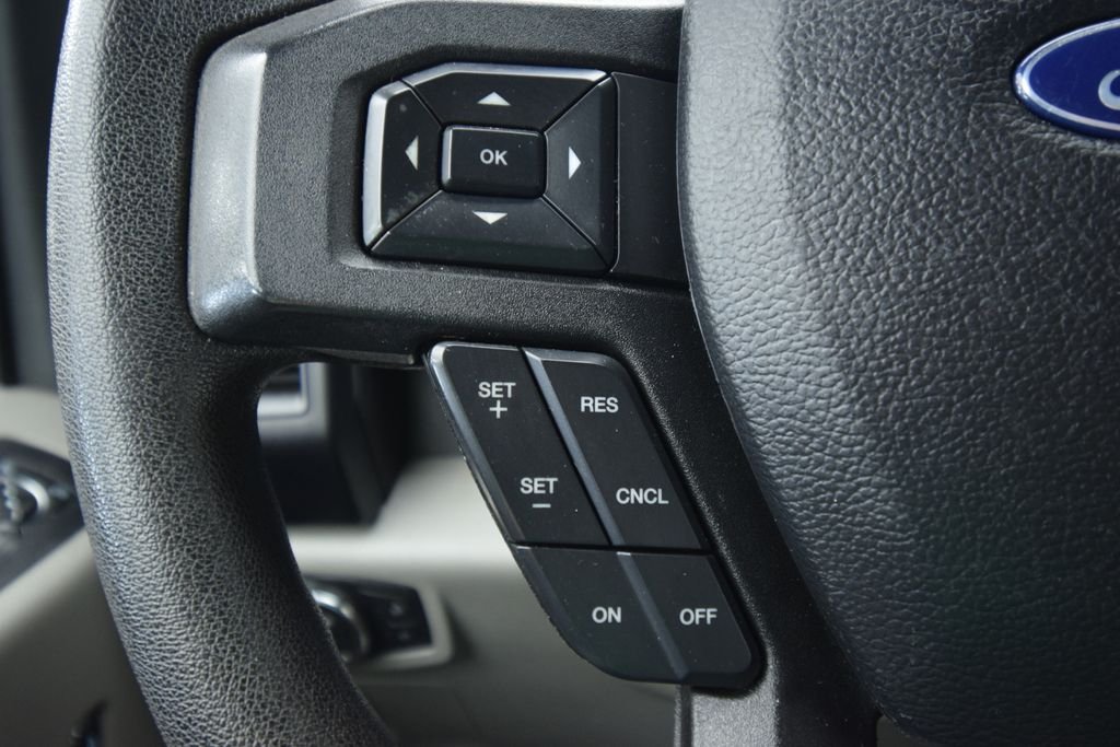 Used 2020 Black Metallic Ford XL image 34