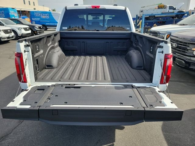 New 2026 Star White Metallic Tri-Coat Ford Platinum® image 24