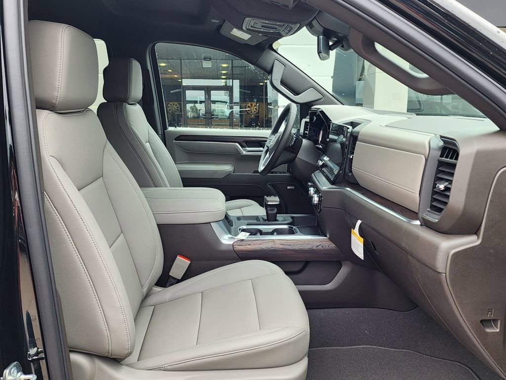 2026 GMC Sierra 1500 SLT - Photo 38