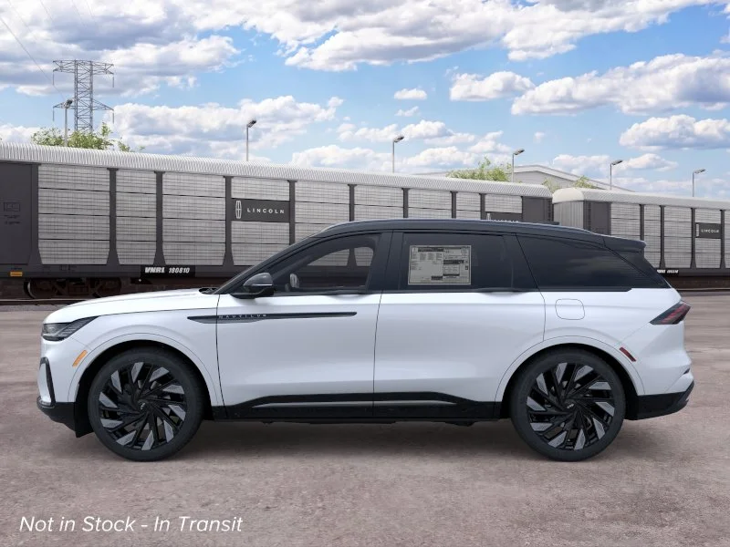 New 2026 White Platinum Metallic Tri-Coat Lincoln Reserve image 3