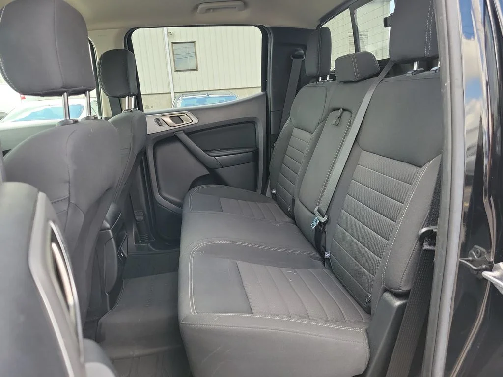 Used 2019 Black Ford XLT image 17