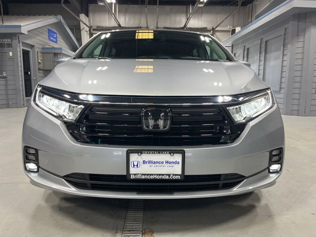 2024 Honda Odyssey Touring - Photo 2