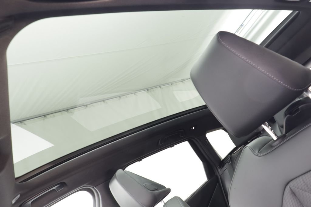 2026 BMW X3 30 - Photo 14