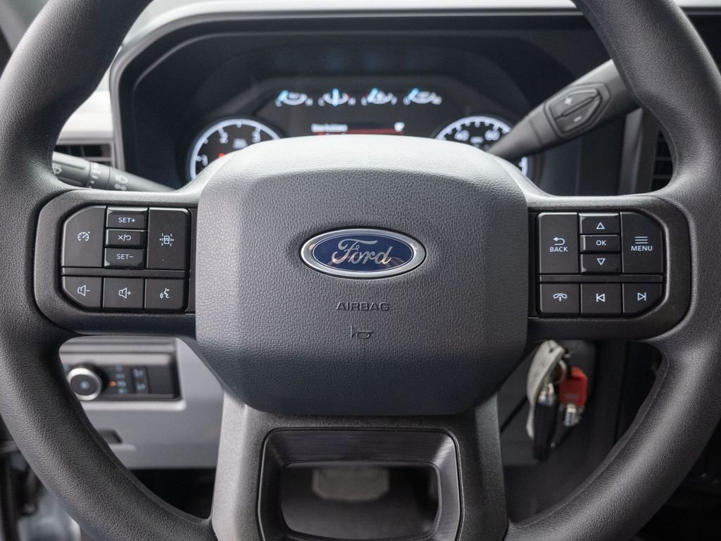 New 2026 Oxford White Ford XL image 13