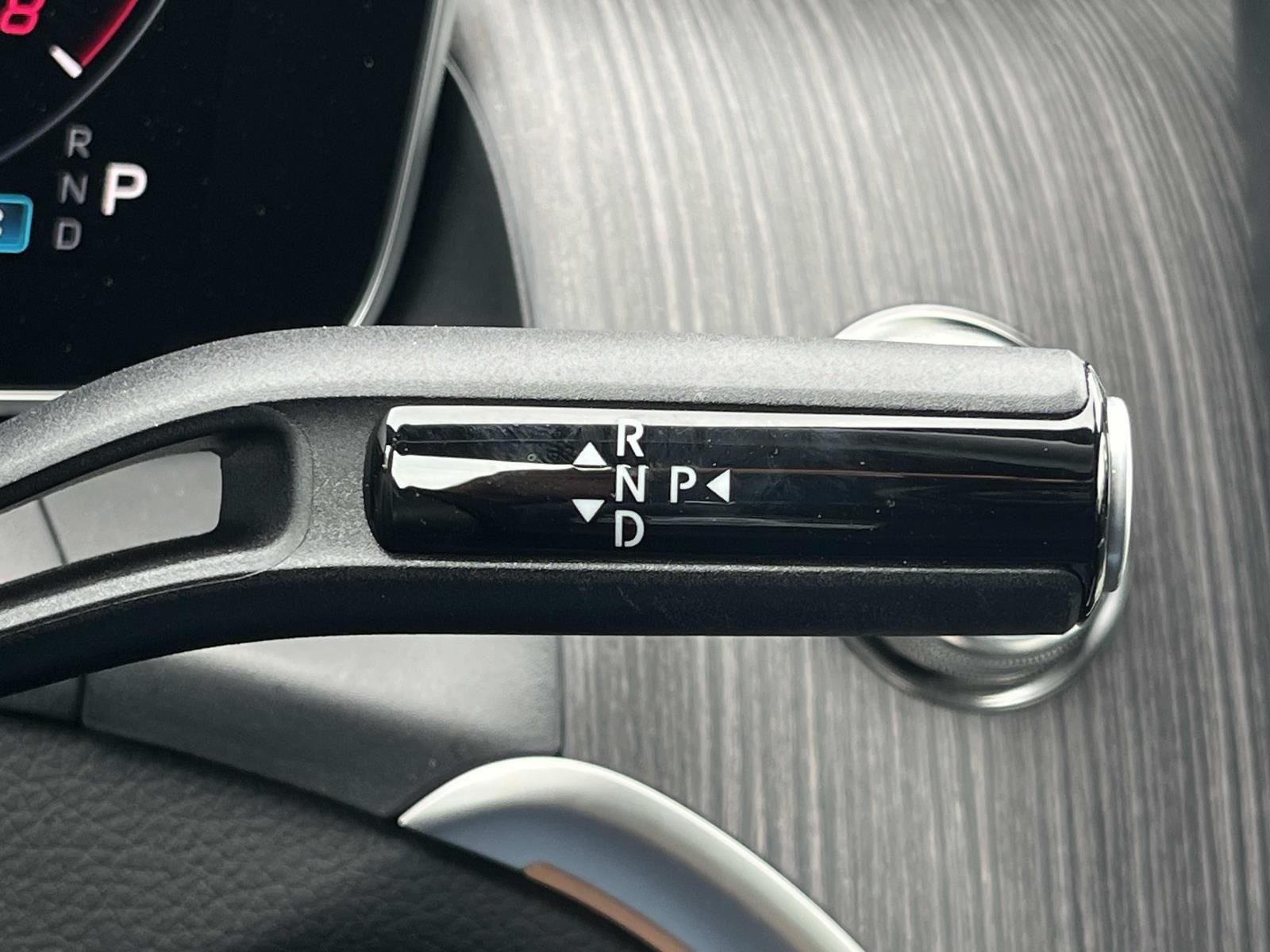 Used 2026 SILVER Mercedes-Benz GLC 300 image 37