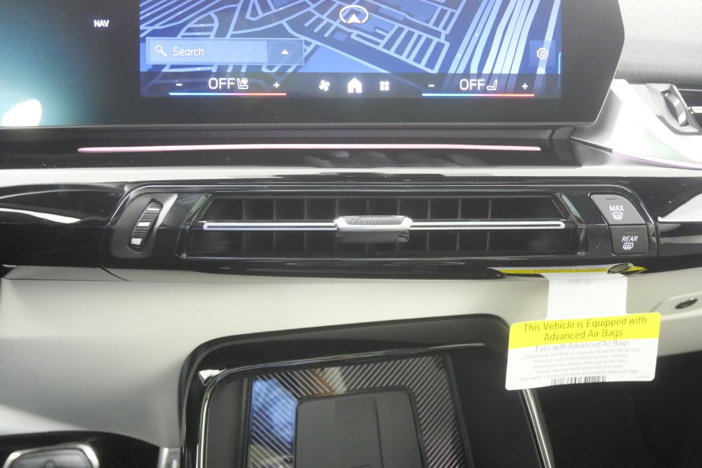 New 2027 Brooklyn Grey Metallic BMW xDrive28i image 24