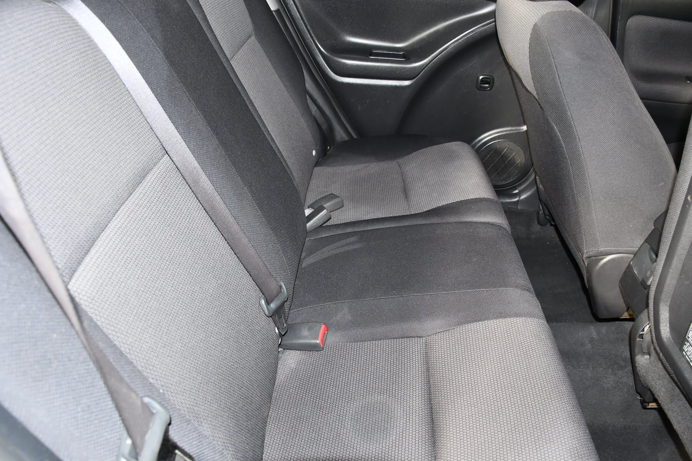 Used 2005 Abyss Black Pontiac Base image 39