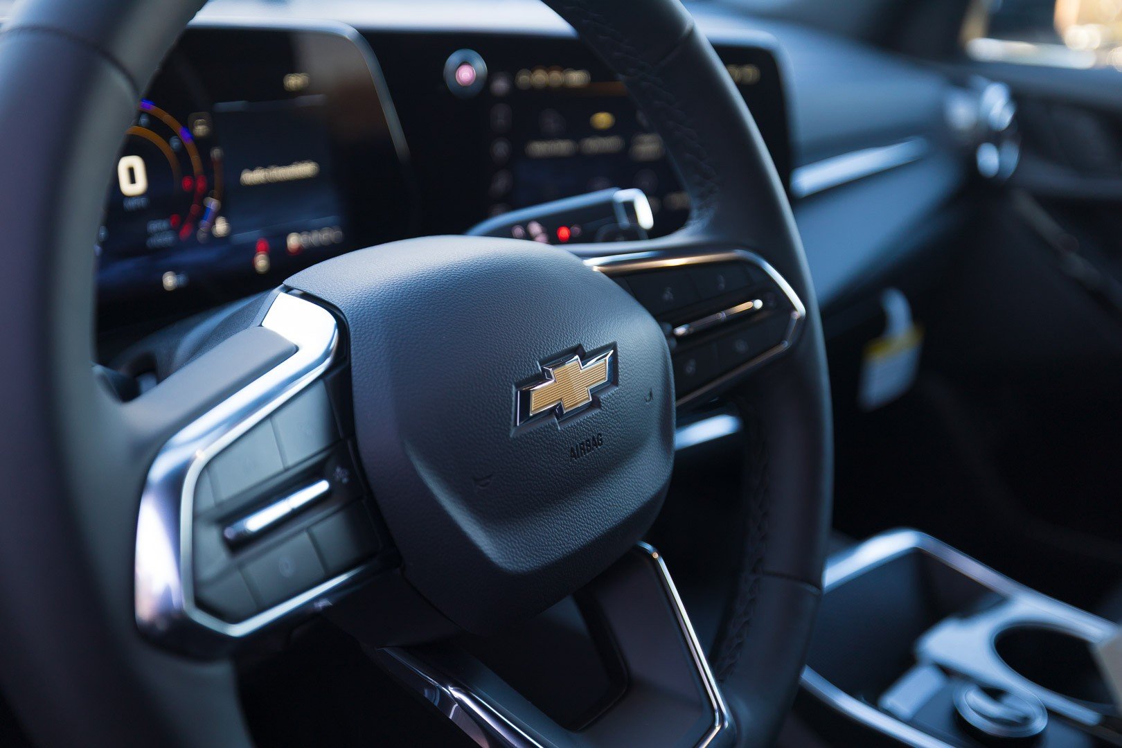 New 2026 Summit White Chevrolet LT image 28