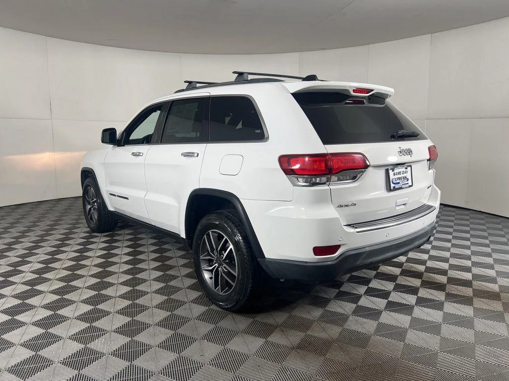 Used 2020 Bright White Clearcoat Jeep Limited image 7