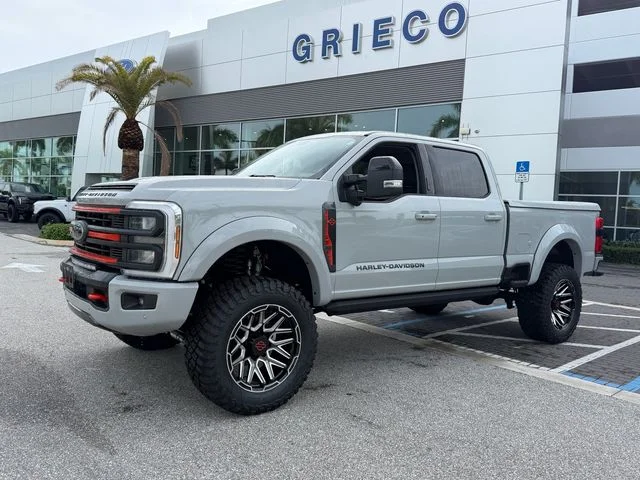 New 2026 Avalanche Ford F-250® Lariat® image 3