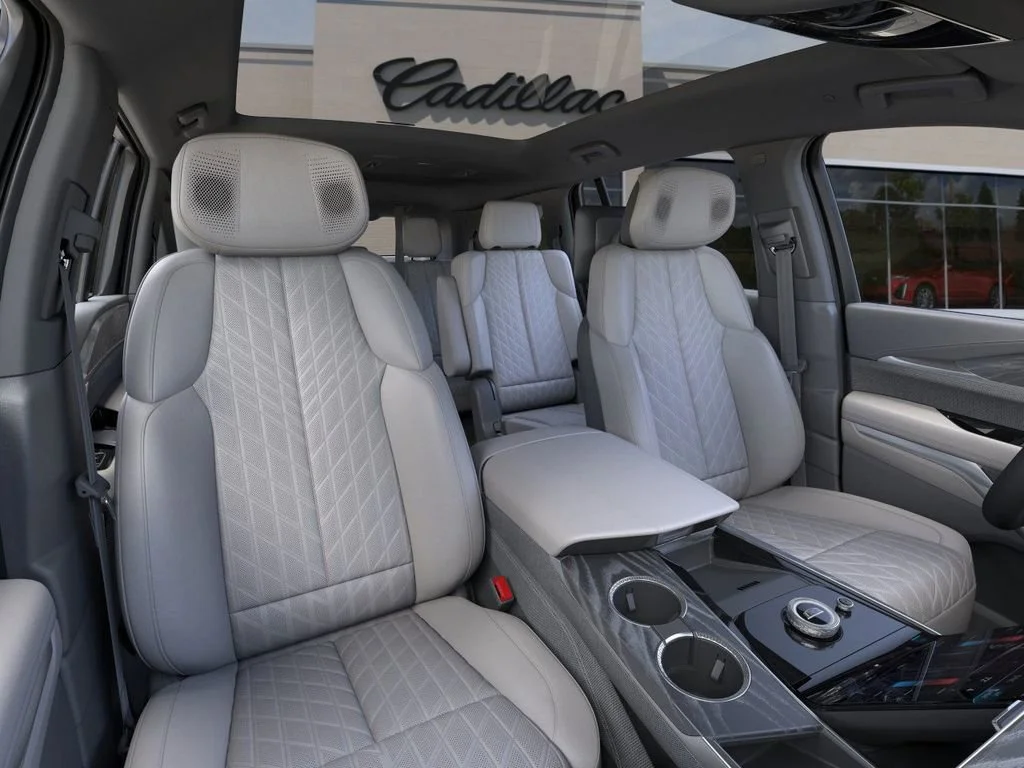 2025 Cadillac Escalade IQ Sport 1 - Photo 16