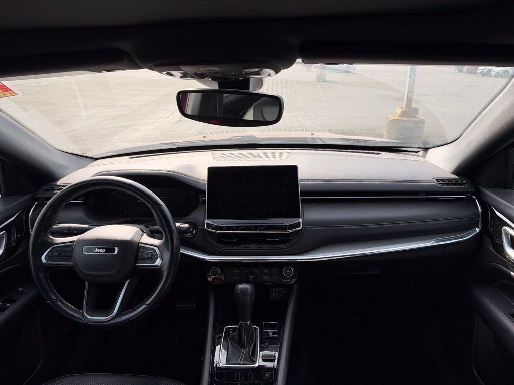 Used 2022 Red Jeep High Altitude image 12