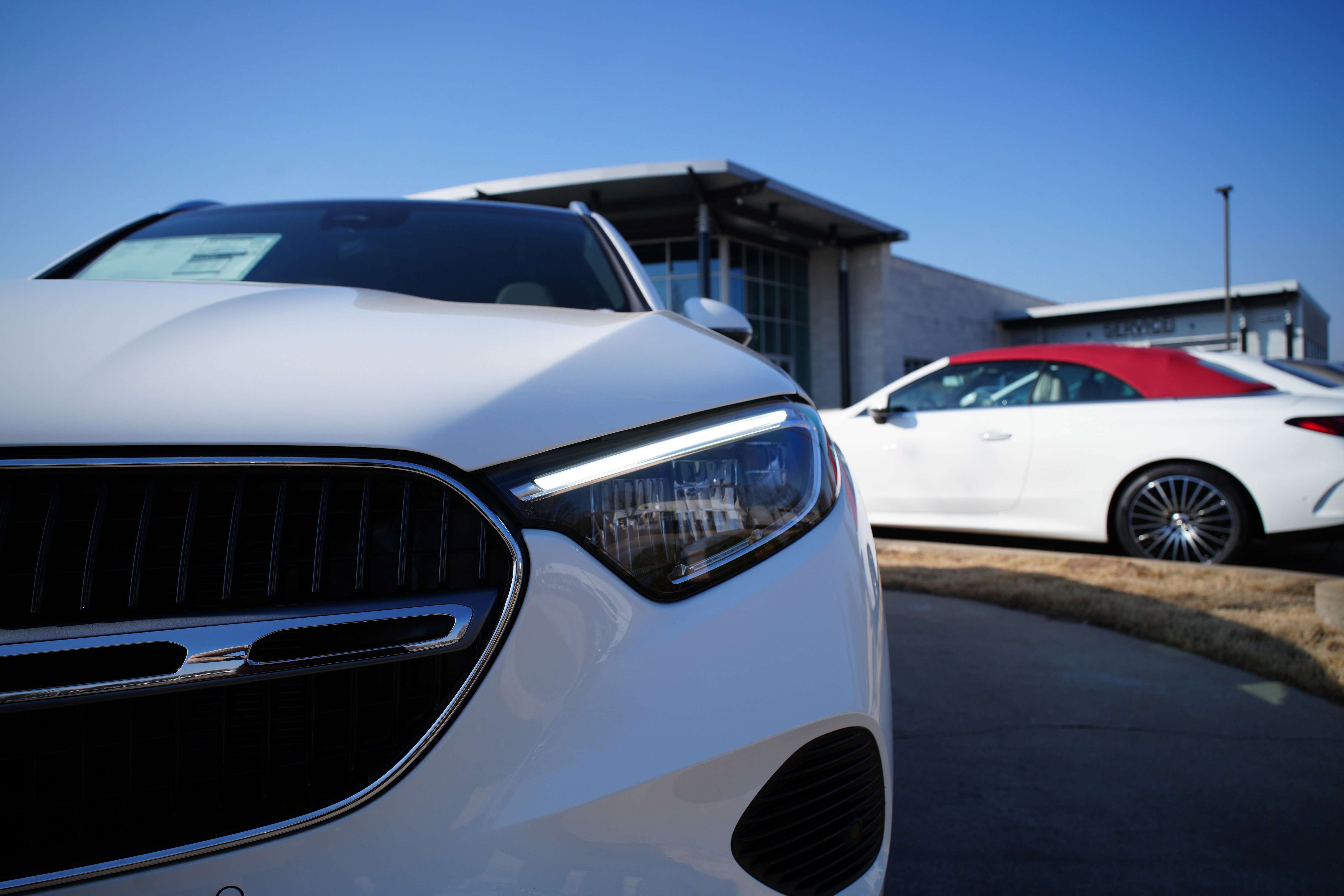 New 2026 POLAR WHITE Mercedes-Benz GLC 300 image 9