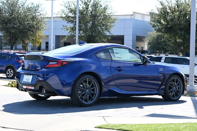 New 2027 Sapphire Blue Pearl Subaru Limited image 3