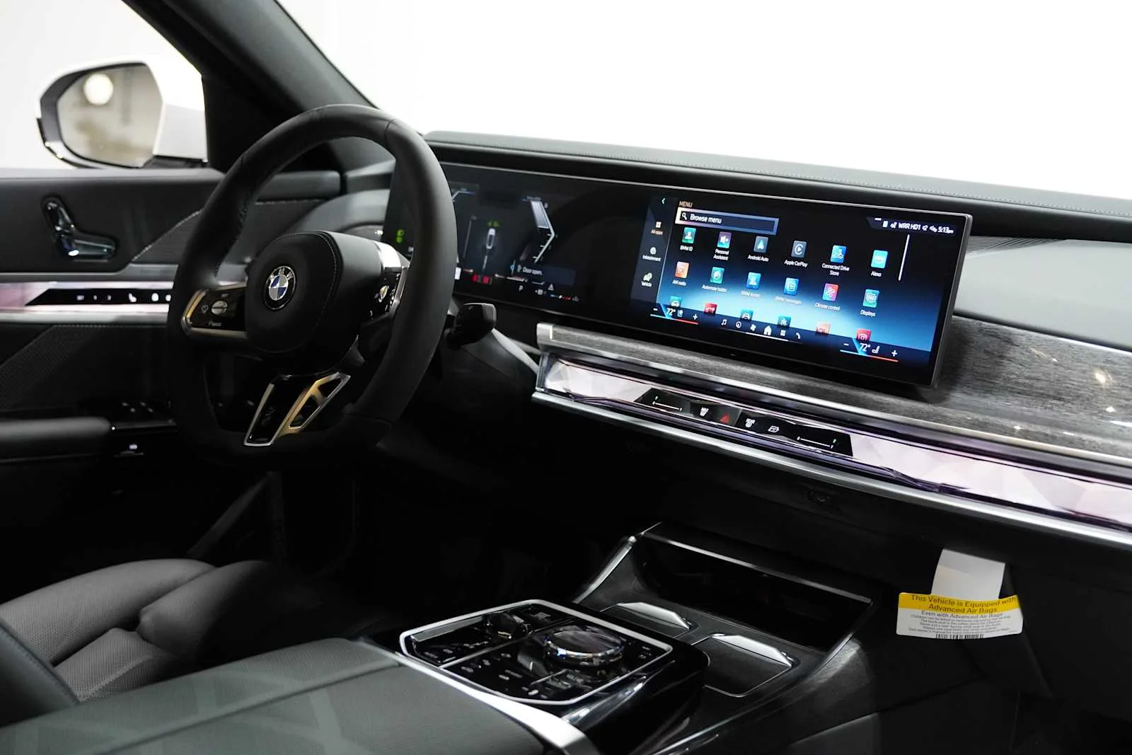 New 2026 Mineral White Metallic BMW 760i xDrive image 14