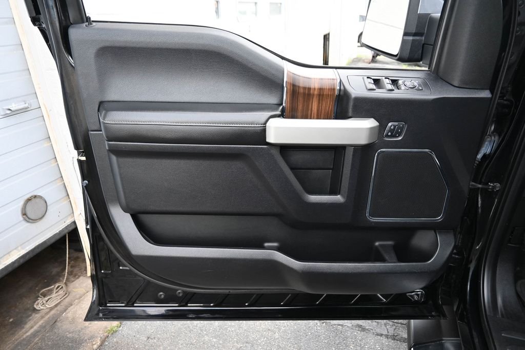 Used 2016 Black Ford Lariat image 20