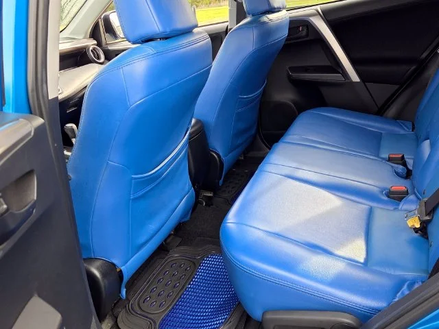 Used 2018 Blue Toyota LE image 8